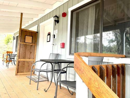Sierra Mountain Lodge - Yosemite