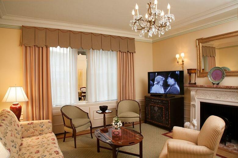 Hotel The Sherry Netherland