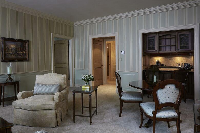 Hotel The Sherry Netherland