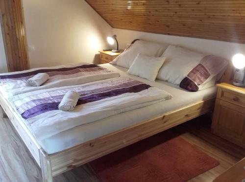 Bed & Breakfast R�zsakert Vend�gh�z