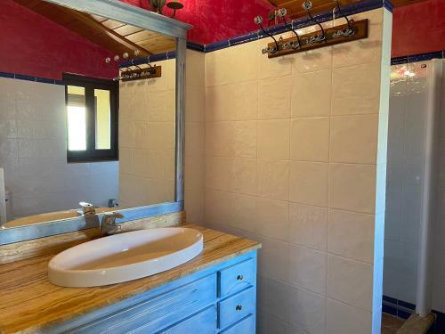 Casa Rural La Capachera En �lora