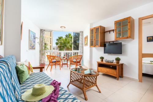 Lovely Apartment Pool View!! Close To Beach