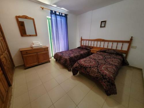 Immaculate 1-bed Apartment In Arona E308