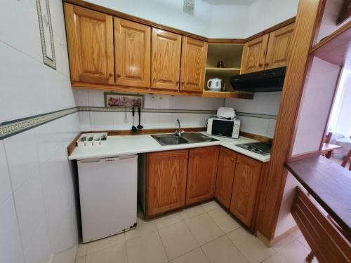 Immaculate 1-bed Apartment In Arona E308
