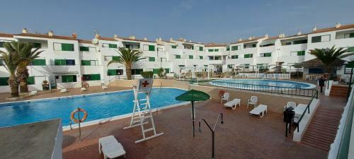 Immaculate 1-bed Apartment In Arona E308