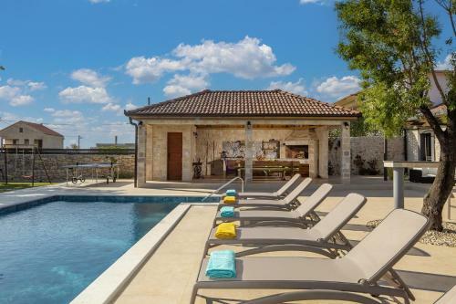 Beautiful Villa Tany