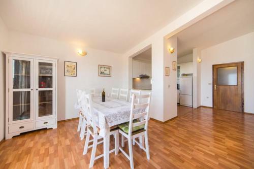 Hostal Apartments Slavena