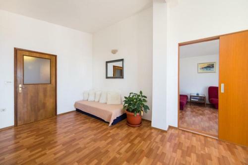 Hostal Apartments Slavena