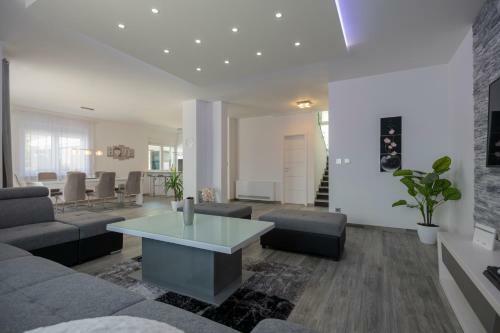 Villa Blue Lake