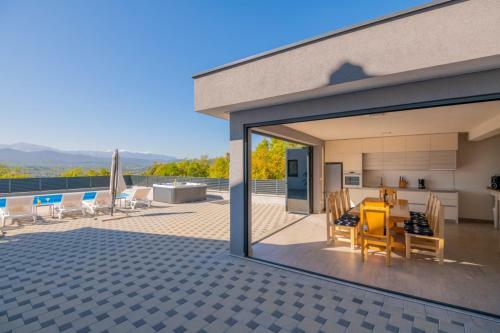 Villa Blue Lake