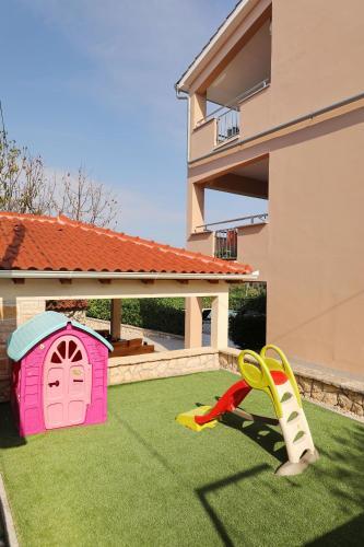 Apartments Bobo