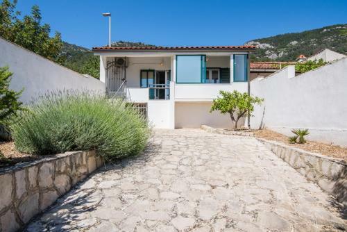 Villa Lost In Paradise