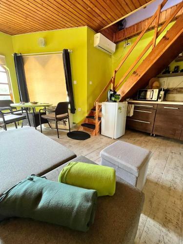 Piedone Apartman Fony�d