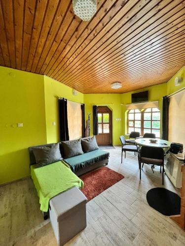 Piedone Apartman Fony�d
