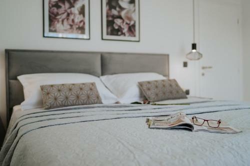 Cosmopolitan Apartment