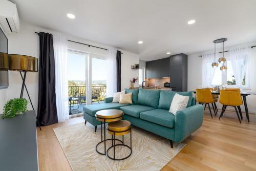 Cosmopolitan Apartment