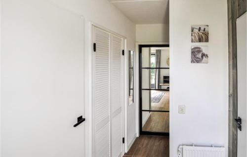 Awesome Home In Ewijk With Sauna, Wifi And 2 Bedrooms