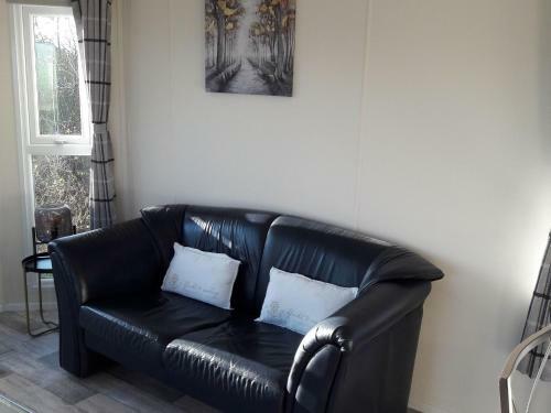 Comfortable Chalet Close To The Wadden Sea
