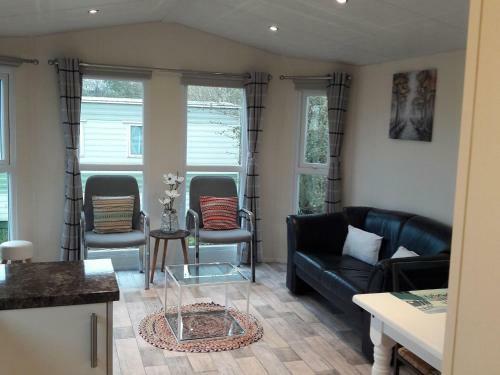 Comfortable Chalet Close To The Wadden Sea