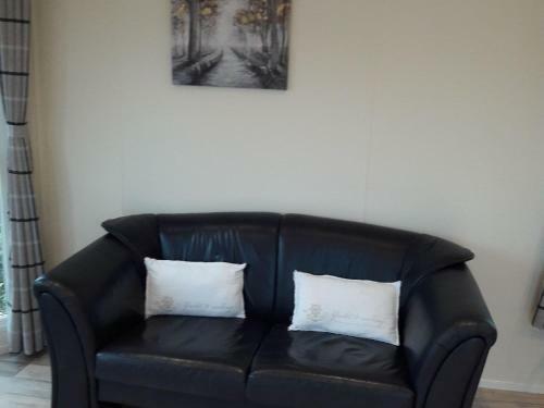 Comfortable Chalet Close To The Wadden Sea