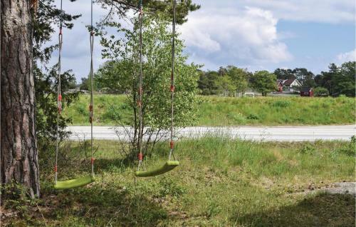 Three-bedroom Holiday Home In Vesteroy