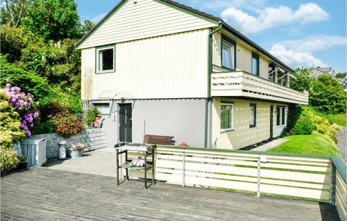 Nice Apartment In Hellvik With Wifi And 1 Bedrooms