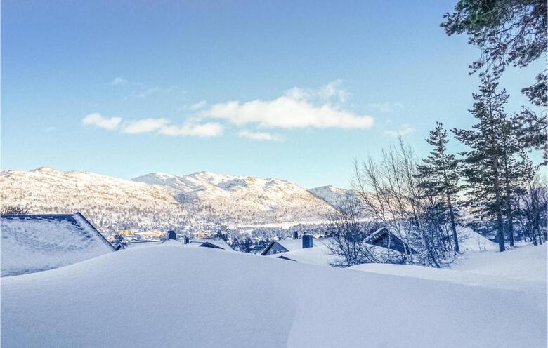 Four-bedroom Holiday Home In Hovden