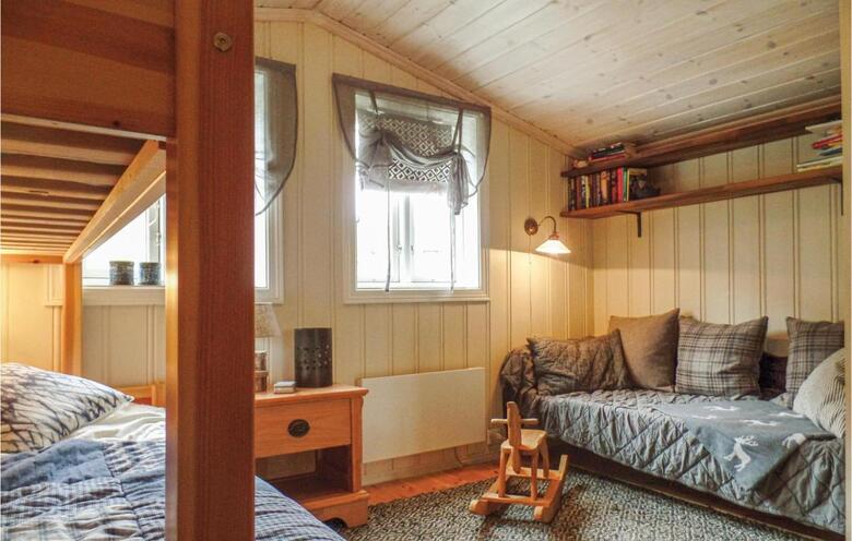 Four-bedroom Holiday Home In Hovden