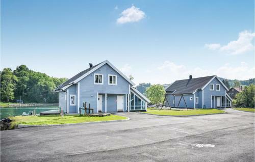 Four-bedroom Holiday Home In Bjoa