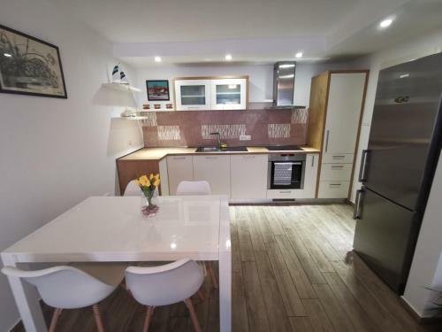 Apartma Nikmar