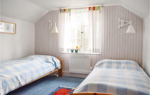 Awesome Home In F�gelfors With 3 Bedrooms