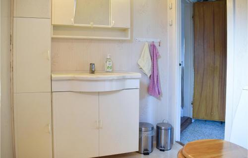 Amazing Apartment In F�rbo With 1 Bedrooms