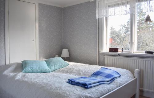 Amazing Apartment In F�rbo With 1 Bedrooms