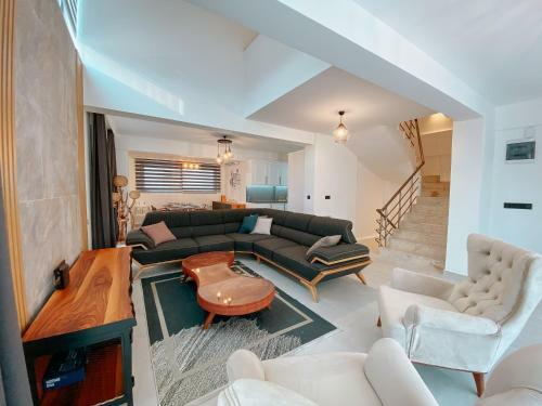 Sapphire Villa