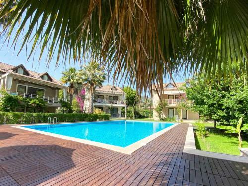 2 Br Rental Apartment In Gocek
