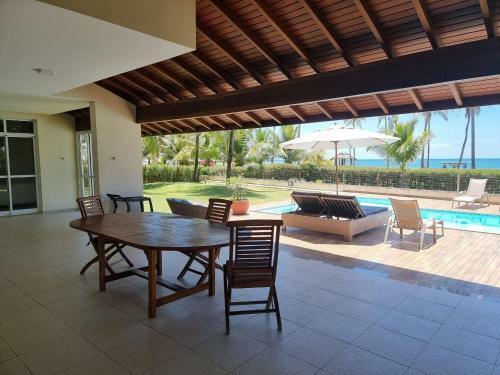 Para�so P� Na Areia Com 6 Quartos