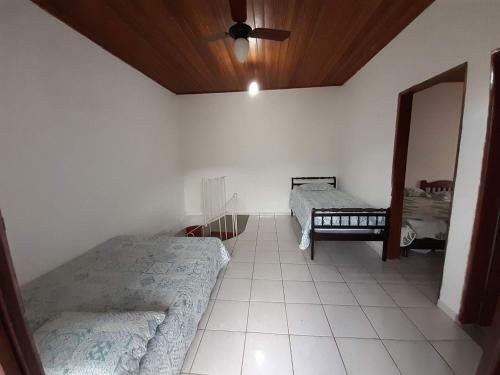 Lindo Chal� Com Wi-fi A 7 Min Da Praia Em Caragu�