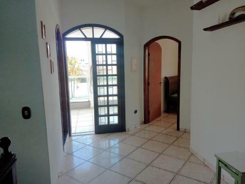 Casa Com Piscina Em Caragua