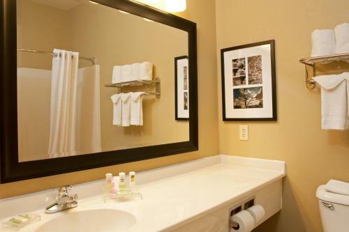 Hotel Country Inn & Suites - Champaign North