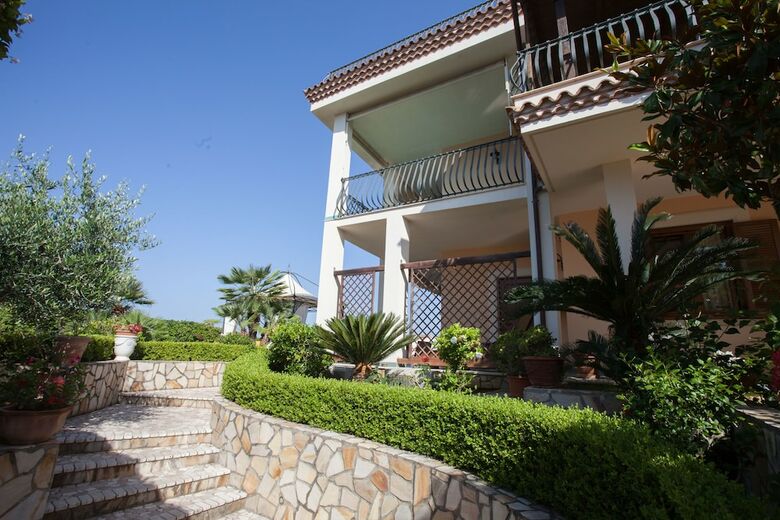 Bed & Breakfast La Suite Del Faro