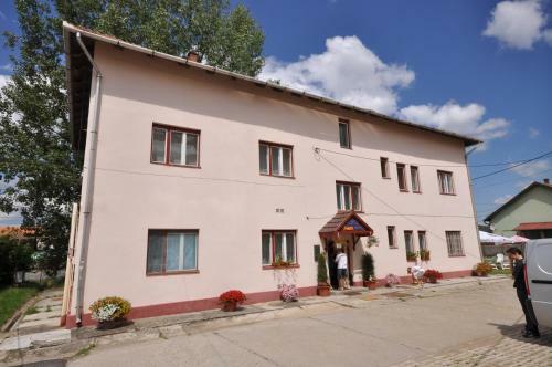 Hostal Kalcit Tourist Motel