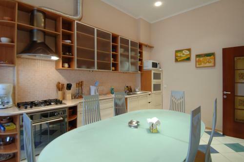 Kiev Accommodation Apartment On Prorizna St.
