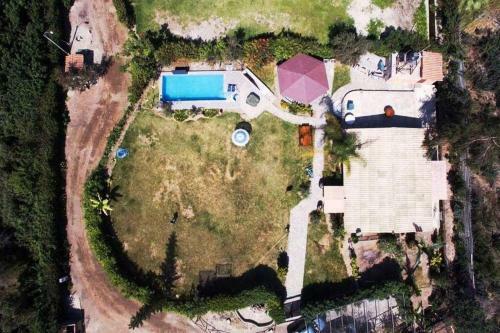 Agradable Casa De Campo Con Piscina.
