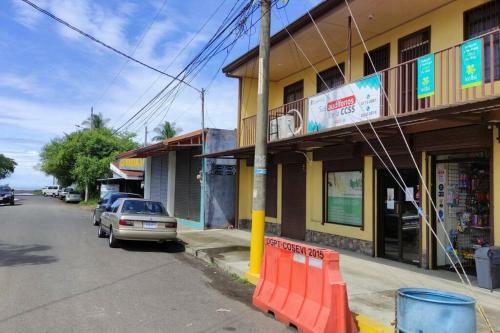 Puntarenas - Apartamento A 25 Metros De La Playa.
