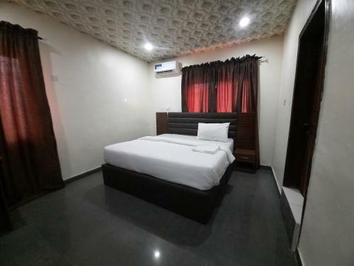 Hostal 3 Jays Apartment And Lounge