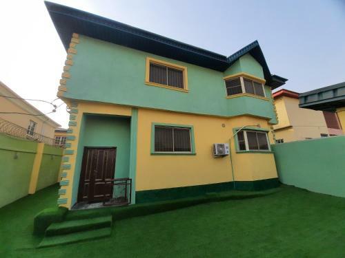 Hostal 3 Jays Apartment And Lounge