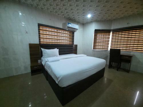 Hostal 3 Jays Apartment And Lounge
