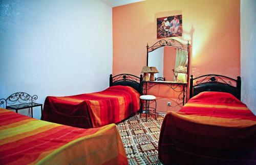 Hostal Naima House / ??? ?????