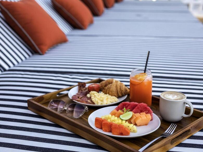 Hotel Tribe Bali Kuta Beach