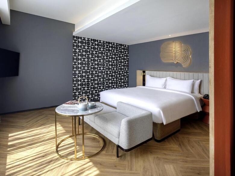 Hotel Tribe Bali Kuta Beach